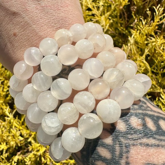 10mm Pink Mangano Calcite Beaded Bracelet - *UV Reactive* - Picture 10 of 10